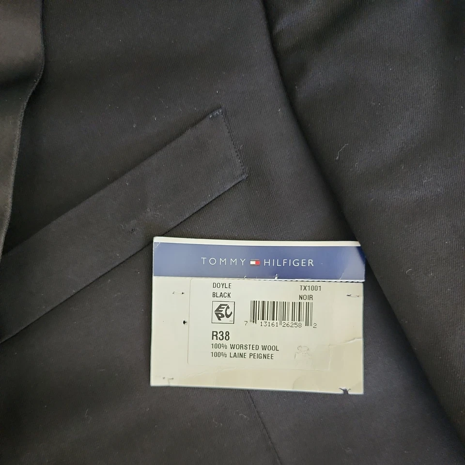 Tommy Hilfiger Men's Black Tuxedo Jacket Two Button with Satin Lapels  38R - Image 3 of 4