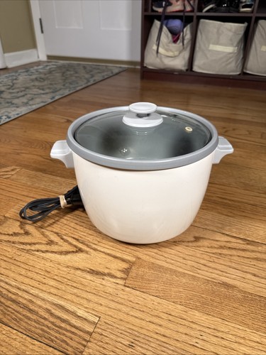 Zojirushi NHS-18 10-Cup Uncooked Rice Cooker White - Picture 5 of 7