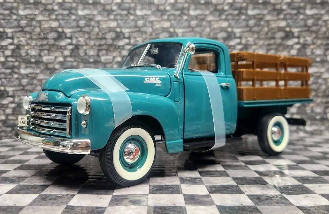 Yat Ming 1:18 Scale Road Signature • 1950 GMC Pick Up [Loose]