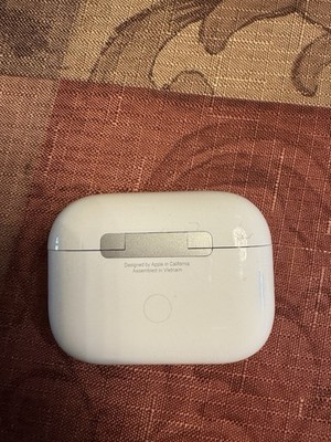 AirPod Pro 2nd Gen A2700 MagSafe Lightning - Case Only - Working