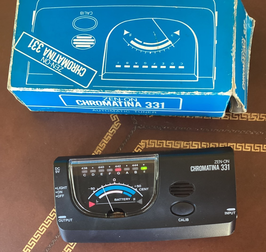 VINTAGE ZEN-ON CHROMATINA 331 QUARTZ CHROMATIC TUNER MADE IN