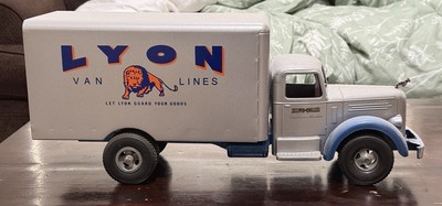 Vintage Smith Miller  Mack Lyon van lines delivery truck  toy 21''