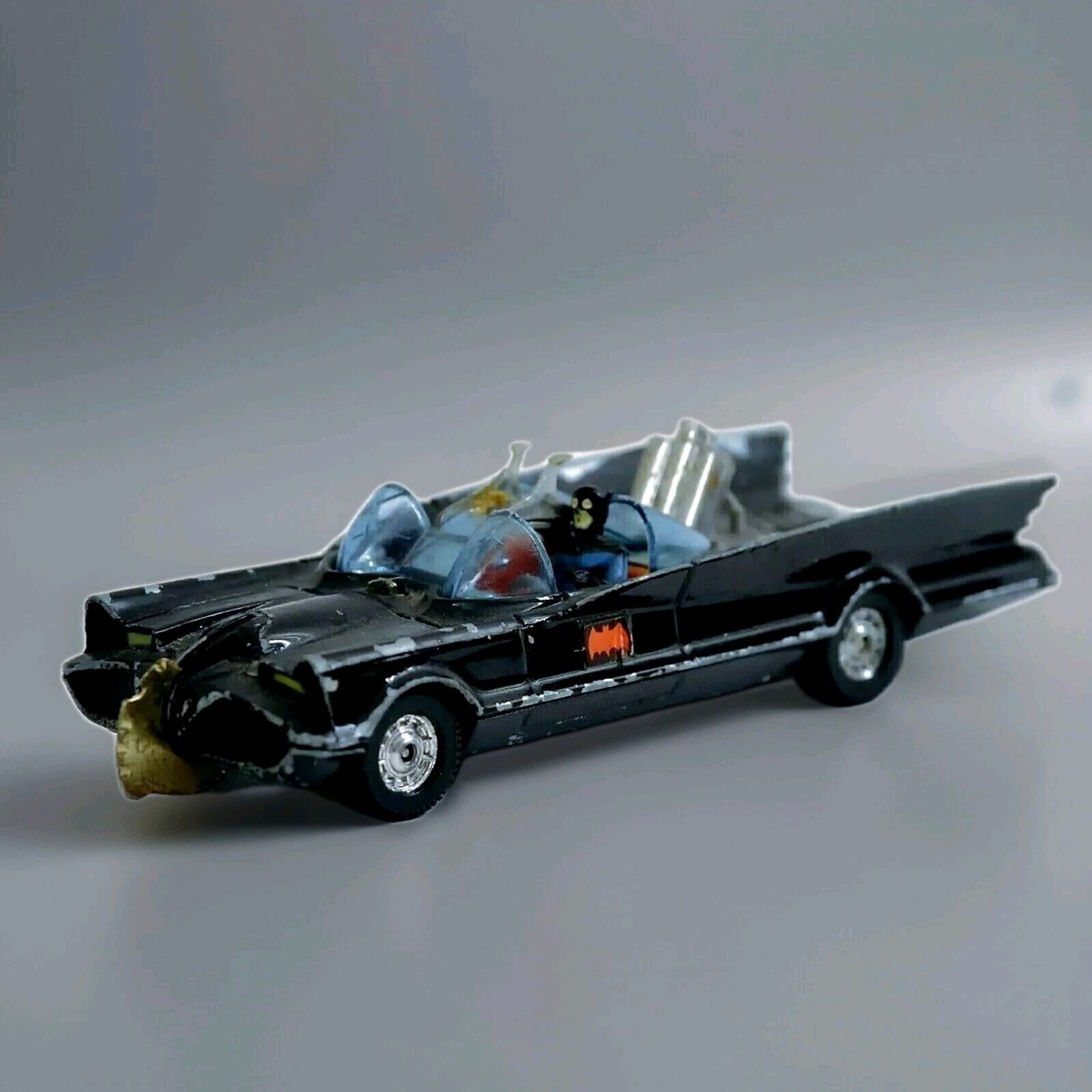 j*n様 †60S CORGI TOYS BATMOBILEバットモービル196