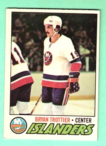 (1) BRYAN TROTTIER 1977-78 O-PEE-CHEE # 105 ISLANDERS 2ND YEAR EX/EX+ (K2217)
