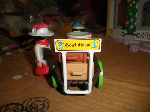 Playmobil Victorian Mansion 5300 5503 Porter Lady Luggage wagon Complete - Picture 6 of 7