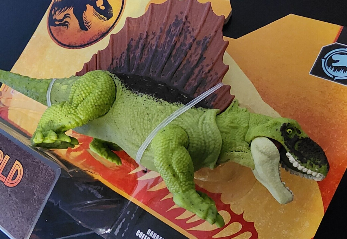 Jurassic World Chaos Theory Danger Pack 2025 Dimetrodon Dinosaur
