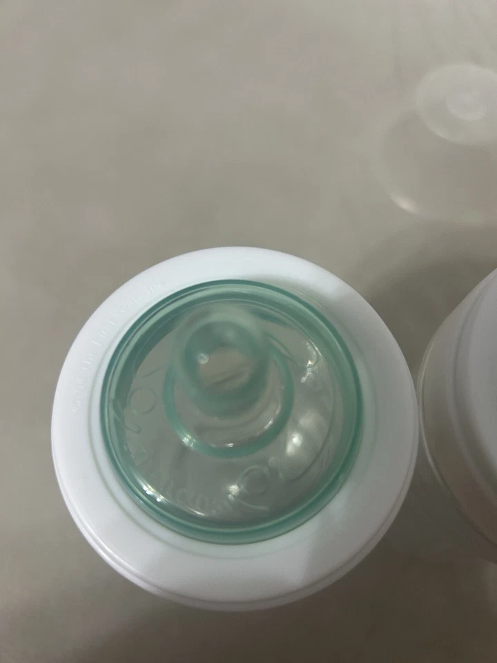 The First Years Soothie Bottles 9 Ounce BAD NIPPLES READ - Image 3 of 4