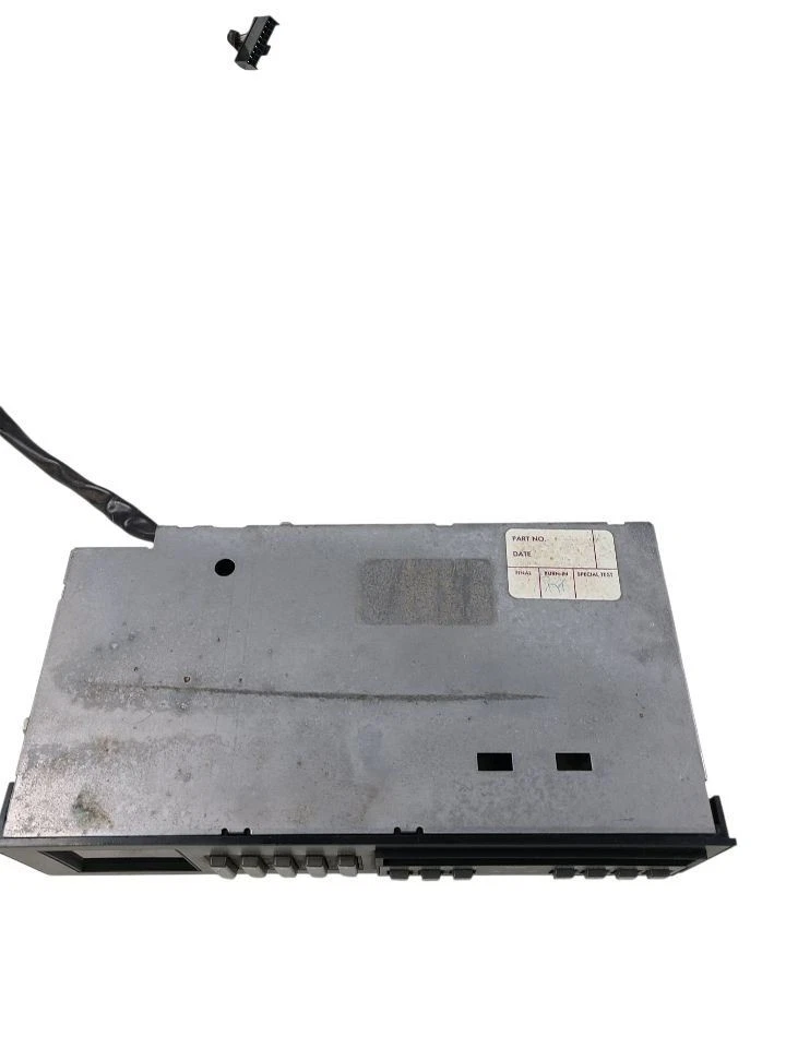 Audio Equipment Radio Fits 88-94 CHEVROLET 1500 PICKUP 651608 - Image 4 of 4