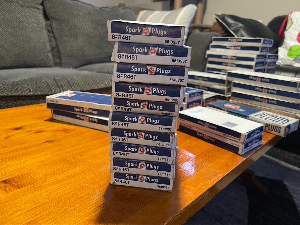 Vintage AC Delco GM spark plugs R46T          1  Box Of Eight  PLUGS