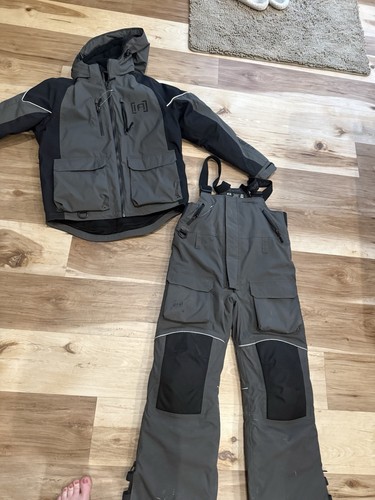 Ice Armor Clam Youth XL Floatable Fishing Set Jacket Bibs Youth. Mint!!