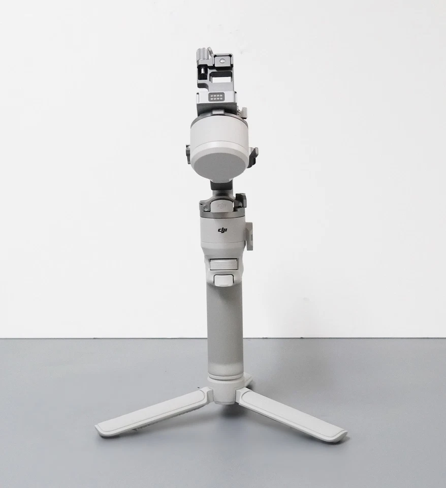 Mini estabilizador cardán de 3 ejes DJI RS 4 - gris CP.RN.00000442.01 Foto 4 de 4