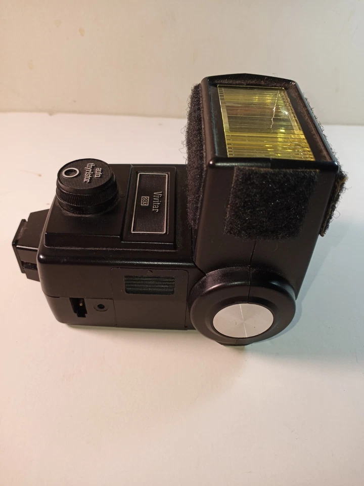 Vivitar 283 Electronic  Auto  Thyristor  Shoe Mount  Flash Tested And Works - Image 2 of 4