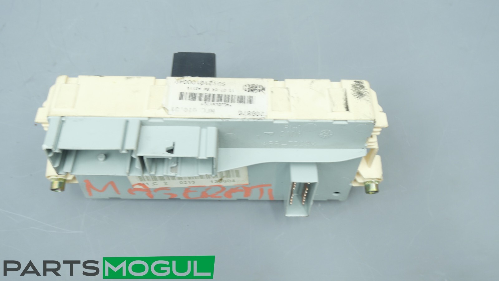 Maserati Quattroporte 2003-2012 FRONT+LOWER Fuse box