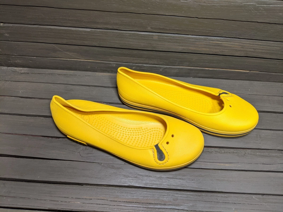 Yellow crocs hotsell womens size 7