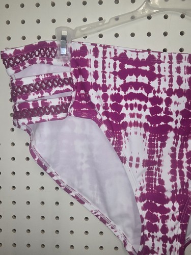Time And True Women's Pink And White Bikini Bottoms Size 2x (20w-22w) - Picture 3 of 4