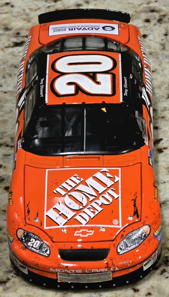 2003 #20 Tony Stewart Home Depot Pocono Race Win 1:24 Diecast Revell RARO Foto 4 de 4