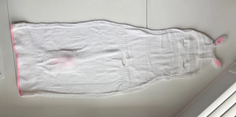 Bunny Baby Car Seat Blanket 0-6 months knitted with hat - Image 3 of 4