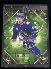 2026 Fanatics Under Wraps Emanate Hockey Quinn Hughes 8x10 Auto Green /99