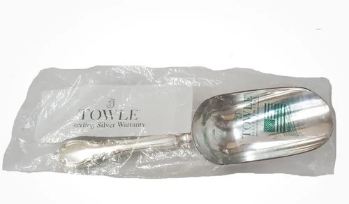 TOWLE STERLING SILVER ICE CREAM SCOOP/SHOVEL. 4.3 Oz SEALED w.  WARRANTY PAPERS.
