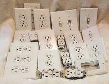 LEVITON Lot DUPLEX ELECTRICAL OUTLET RECEPTICLES WHITE 15 AMP WALL PLATES
