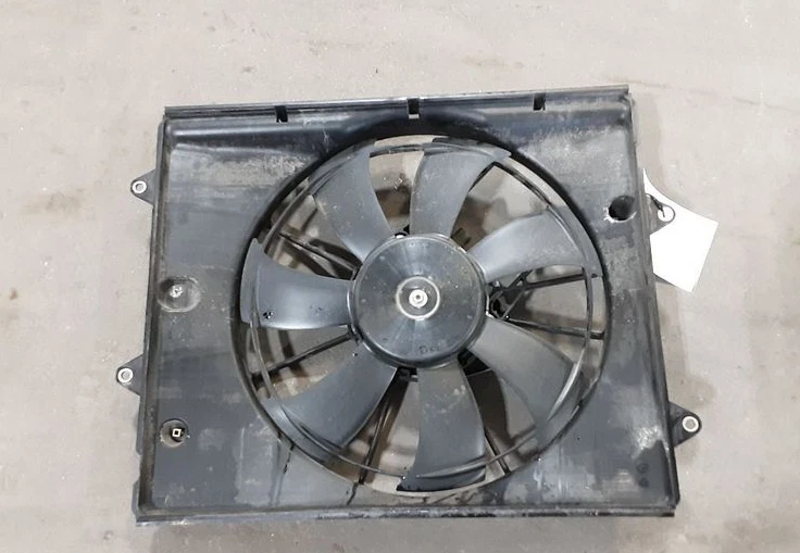 Conjunto de ventilador de refrigeración eléctrico Honda Civic 2016-2021 2,0 L Foto 2 de 2