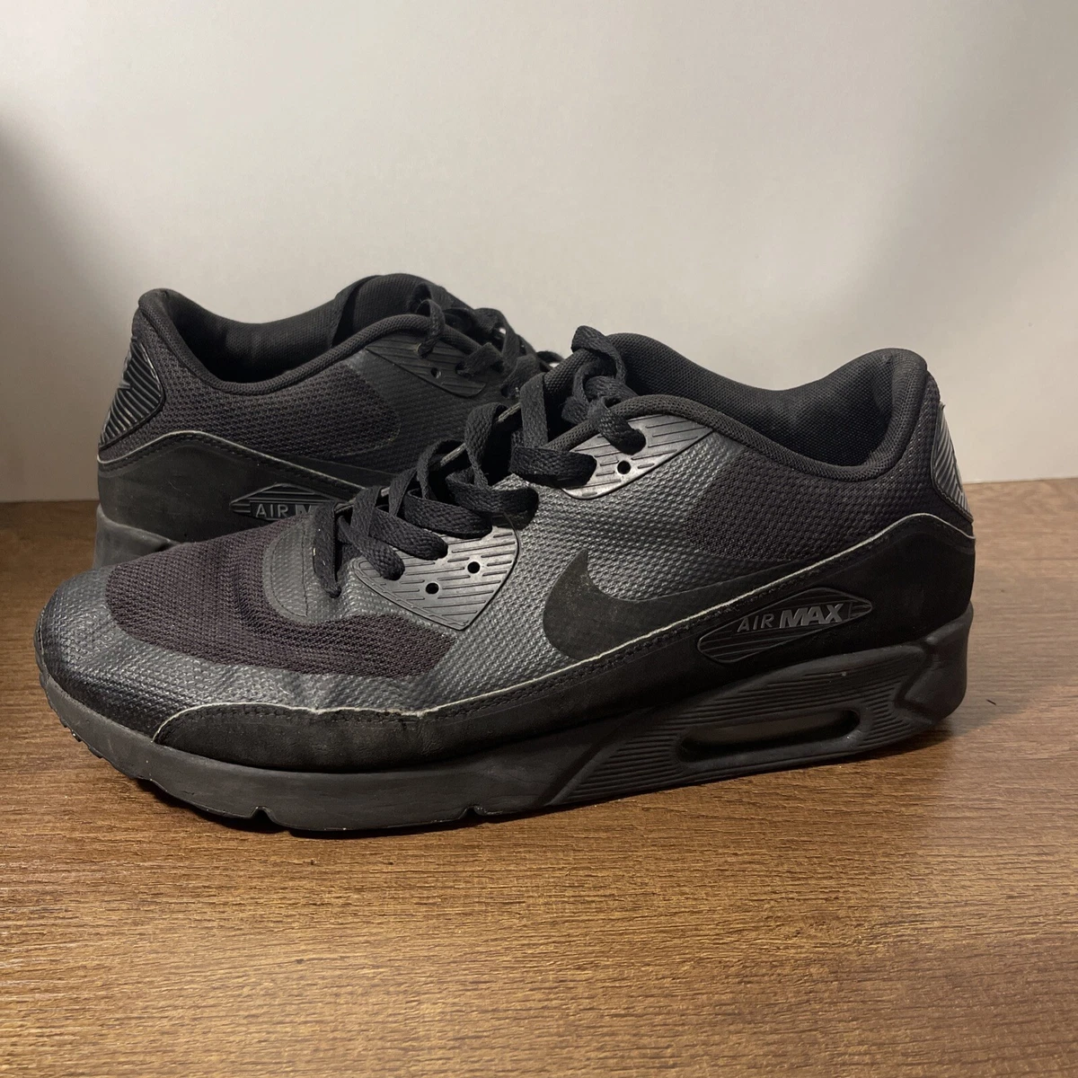 Size 11 Nike Air Max 90 Ultra 2.0 Essential Triple Black 2017