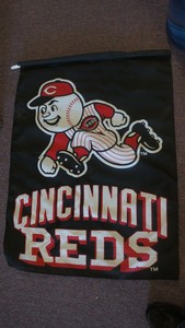 29 X 42 Cincinnati Reds Flag Used Ebay