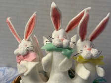 Vtg 1960s Hand Craft White Glove Bunnies Farmhouse Country Easter