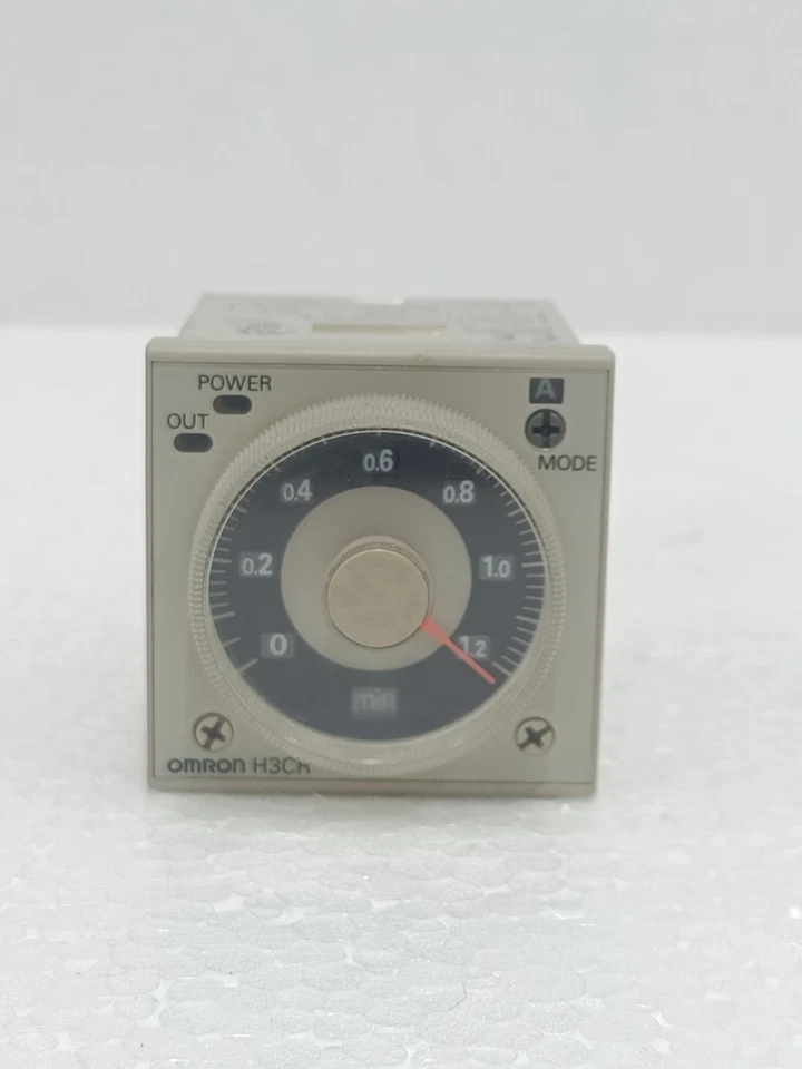 OMRON H3CR-A TIME DELAY RELAY 24V AC/DC 5A 250V CONTACTS NEW OLD STOCK FAST SHIP - Image 3 of 4