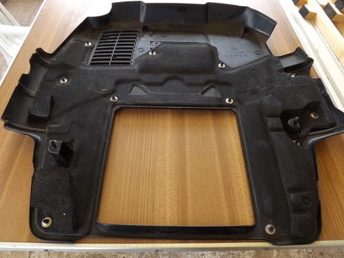 Motorabdeckung für einen Subaru - Bild 4 von 4