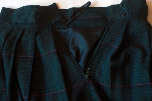 Dark Green Checked Vintage Wool Midi Skirt Wiko, Size M, L - Picture 7 of 7