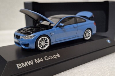 1/43 herpa製　 M4 F82 ヤスマリーナブルー BMW M4 Coupe (F82) 2014 Yas Marina Blue Met 1:43 Minichamps