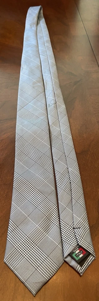 Corbata de cuello para hombre marca Q azul pata de gallo 100 % microfibra hecha en China Foto 3 de 4