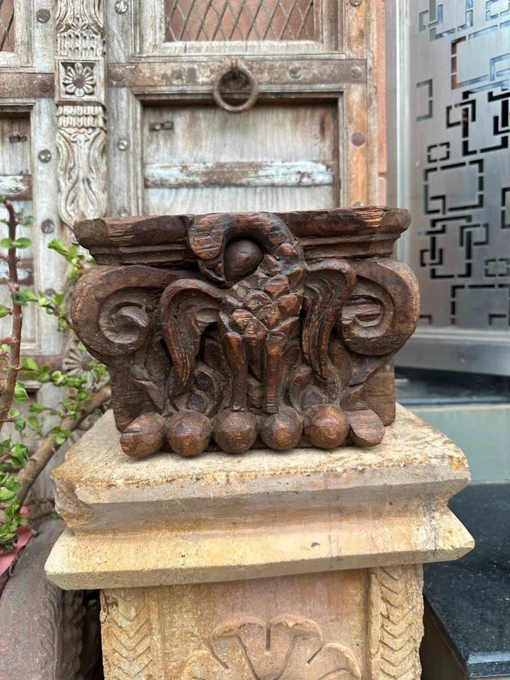 1890's Ancient Wooden Hand Crafted Peacock Figure Wall Hanging Oil Lamp Holder - Image 2 of 4