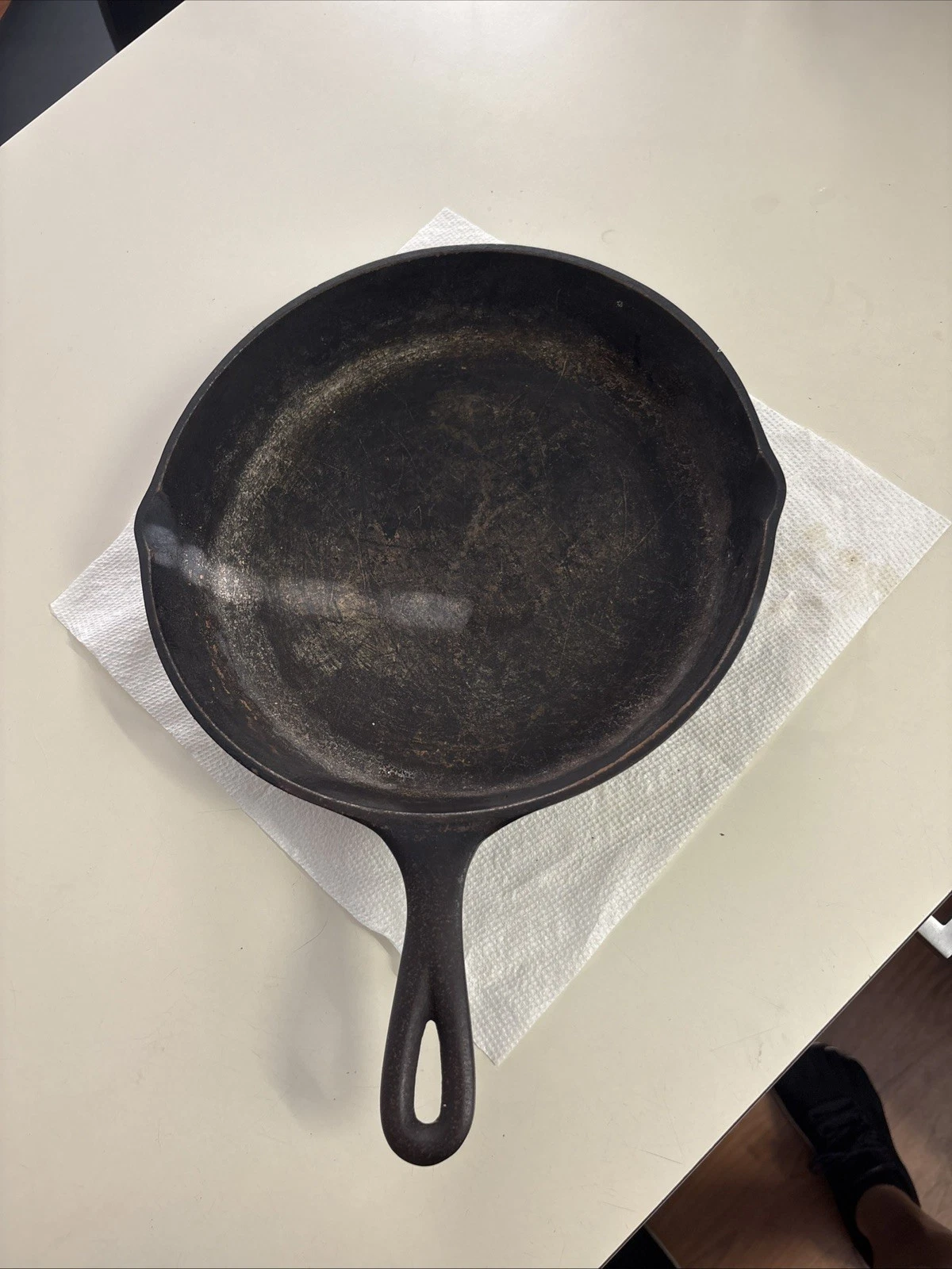 Lodge Vintage Cast Iron 8" Skillet (MADE IN USA)