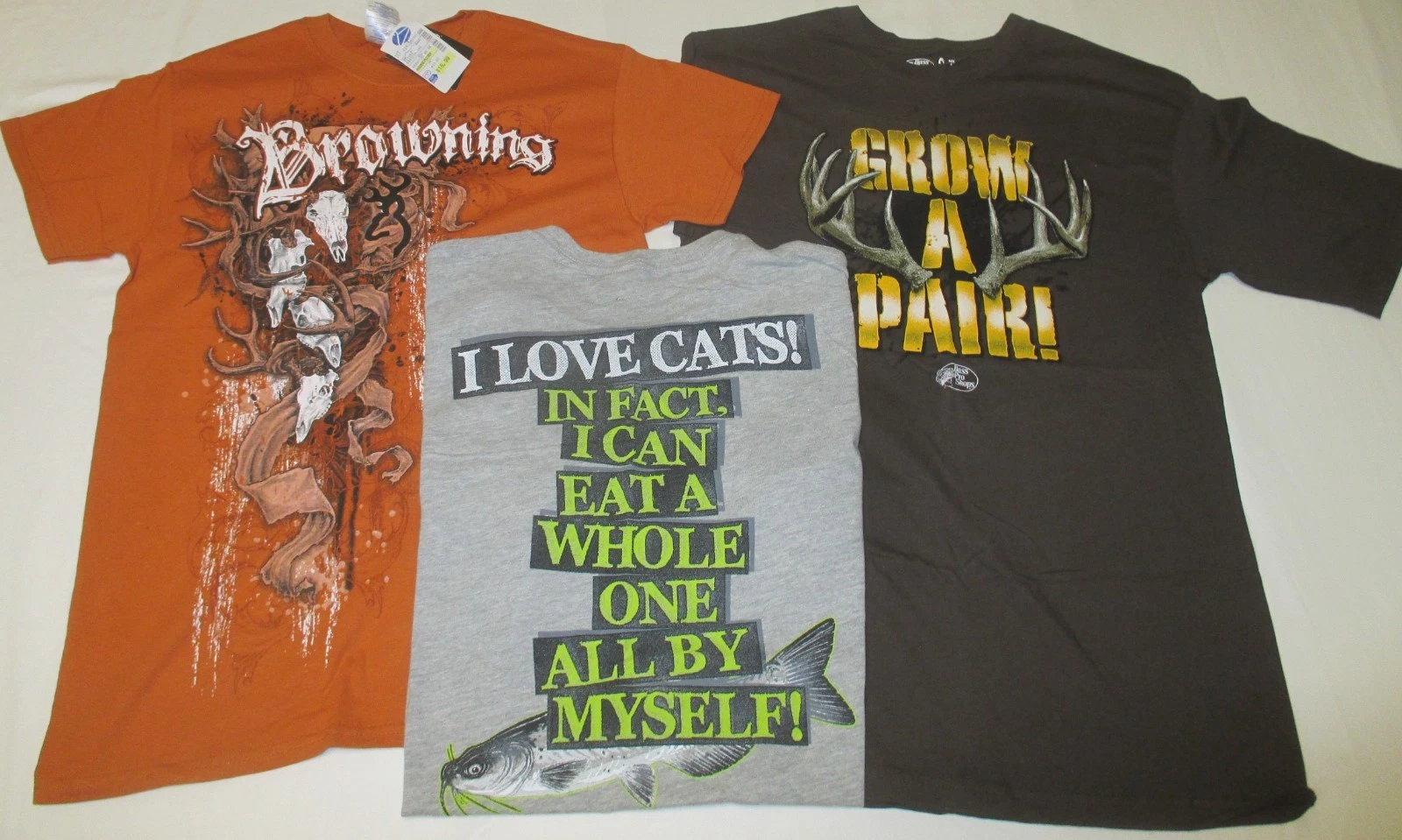 Lot of 3 Men's S DEER HUNTING & FISHING T-SHIRTS Bass Pro Shops Browning CATFISH