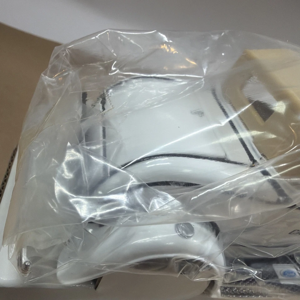 NEW VTG See's Candies 1930 Ford Model "A" Roadster Bank By ERTL Co. Diecast Car - Image 4 of 4