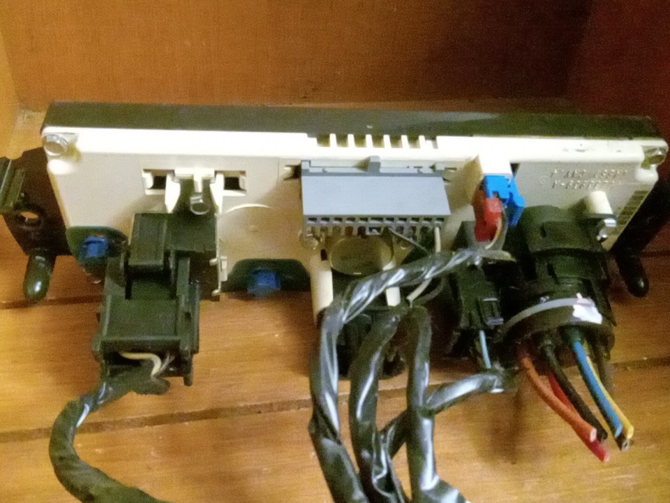 9802 Chevy GMC Blazer Jimmy Bravada Climate Control A/C Heater OEM