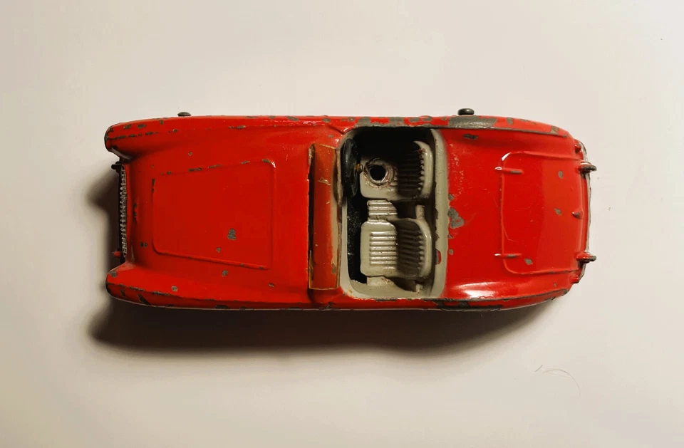 RARE DINKY TOYS #103 - FLAME RED - AUSTIN HEALEY 100 - 1957-60 - FAIR CONDITION - Image 4 of 4