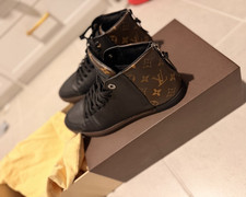 Louis Vuitton Men s US 9.5 Leather Monogram C...