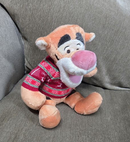 Disney Winnie The Pooh Cozy Sweater Tigger Plush 10" New Hallmark Christmas - Picture 2 of 6