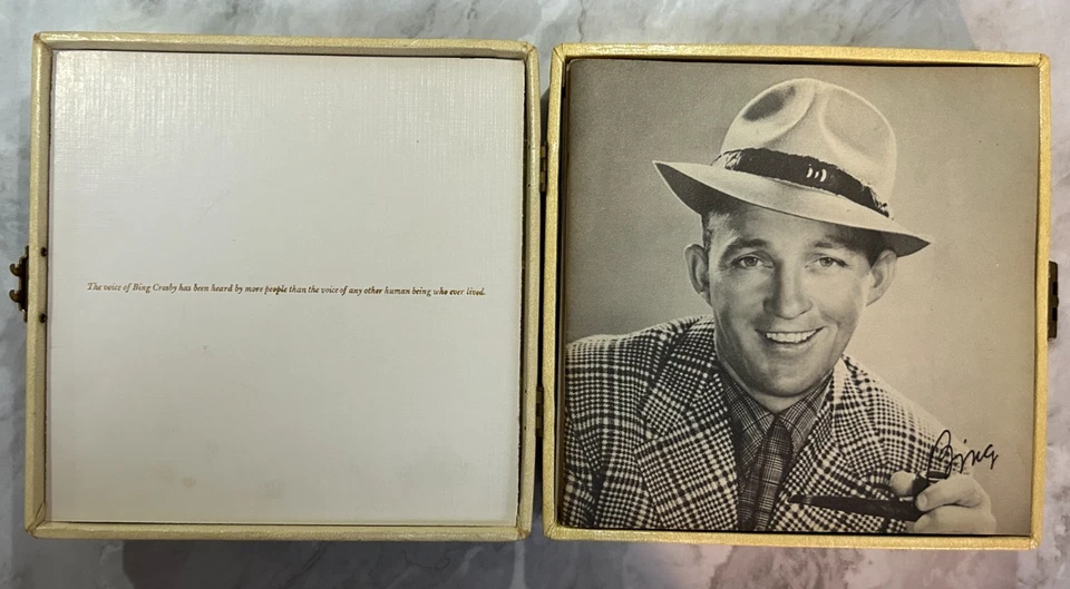 Bing Crosby Boxed Set - A Musical Biography 1954 - 17 Record Set (45 RPM) & Book - Image 4 of 4