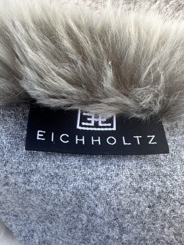Eichholtz Faux Fur Large Cushions - Picture 7 of 8