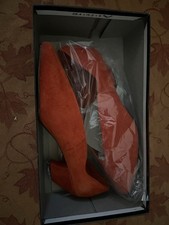 Vintage RUSH HOUR Orange Suede Almond Toe Block Heel Pumps Size 7 B New In Box