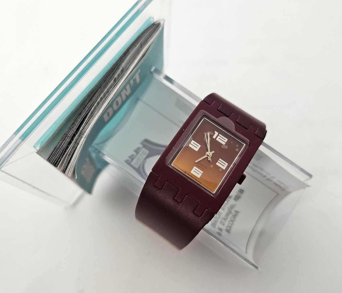Swatch Square 2001 - SUBR102- Orangette - NUOVO - | eBay display picture 2