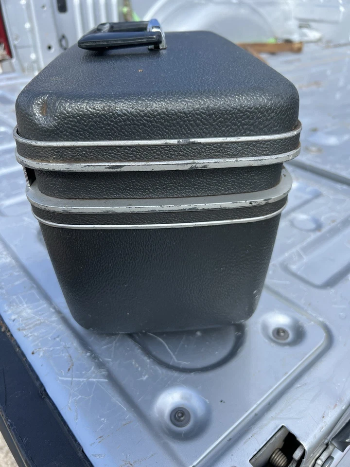 Estuche de tocador de maquillaje vintage azul marino Samsonite Silhouette Train duradero con mango Foto 4 de 4