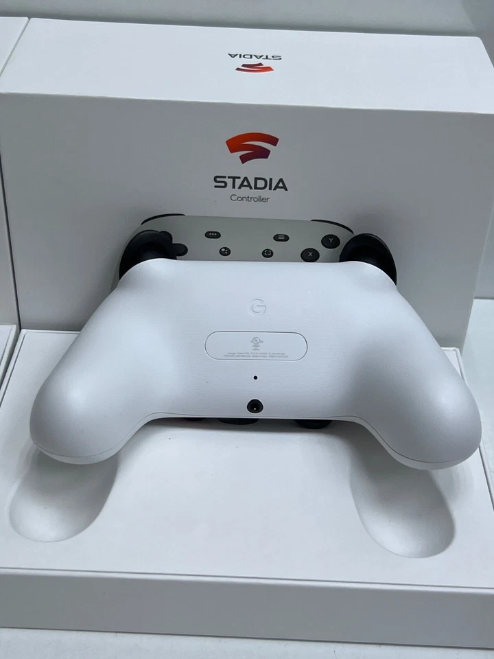 (LOT 2 PCS) GOOGLE STADIA CONTROLLER WIRELESS WHITE - Image 4 of 4