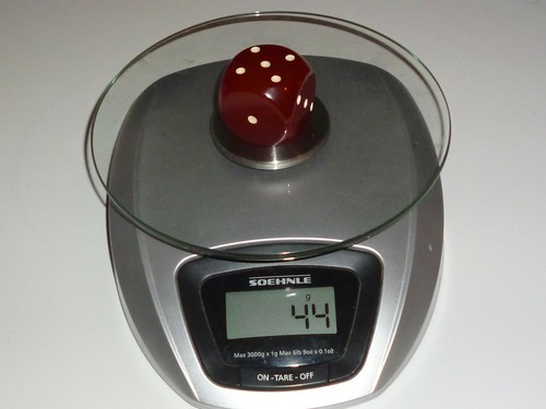 VINTAGE RARE BAKELITE DICE - 3,4 CM WÜRFEL DDR BAKELIT CATALIN BERNSTEINFARBEN - Bild 8 von 9