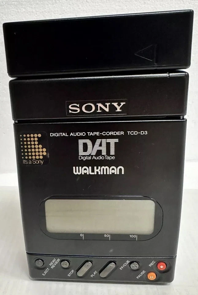 Sony TCD-D3 Portable DAT Recorder Digital Tape Japan Read! - Image 2 of 4