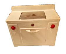 1940's or 1950's LITTLE CHEF TIN TOY STOVE BY TACOMA MODEL 500